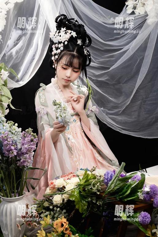爆机少女喵小吉 爆机少女喵小吉的丝袜写真,揭开无圣光的神秘面纱,真相让人震撼!