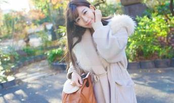 爱蜜社 – 让你心跳加速的小宝酱，短裙全套写真，胆小勿进！