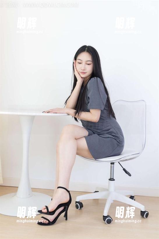 物恋传媒-elise 物恋传媒 - 跟随elise在夜里漫游:冗长而美妙的图片作品