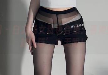 微密圈 – 白龙猫女粉色合集：看她如何穿越‘萌’力无限！