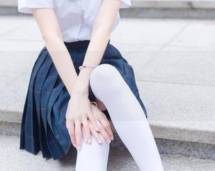 兔玩黄昏里的JK，祖木子的高清写真仿佛有魔力