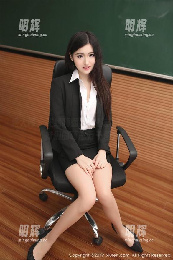 秀人网-揉揉肉肉 秀人网 - 在线嗨翻天!揉揉肉肉带你看妹妹们的萌态万千图片!