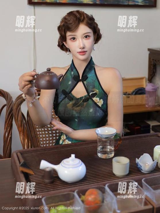 秀人网 - 不怕被热浪击倒，潘娇娇的夏日原图依然清凉