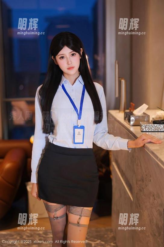 秀人网 - 筱慧icon的礼服套图分享：让我们一起做梦，哈哈哈！