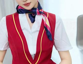 秀人网 – 糯美子MINIbabe的艺术展：定制图集里的吊带思考