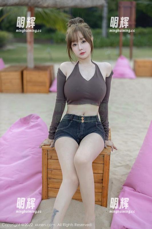 秀人网 - 白色调调：还是陈梵妮合集图片里藏了多少惊喜，谁说白色无趣嘛？