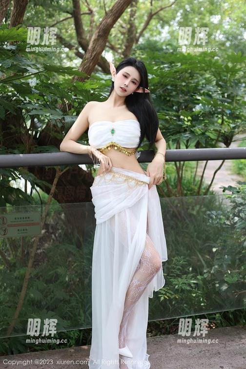 秀人网-顾乔楠Cora 秀人网 - 户外顾乔楠Cora:全集在手,原图带你感受自然的呼唤!