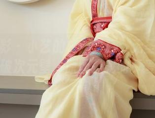 绮梦摄影 – 小艺的校服写真：无圣光也能打破次元壁，原图是我的真爱！