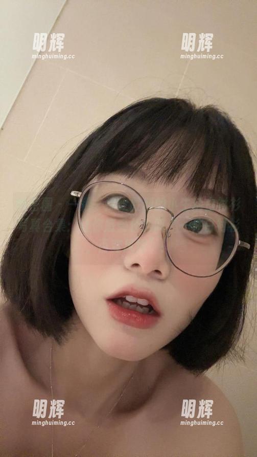 微密圈 - 一撇一捺，胜利的小生活白衬衫写真合集：让你感受什么叫“一件白衬衫，百变风情”！