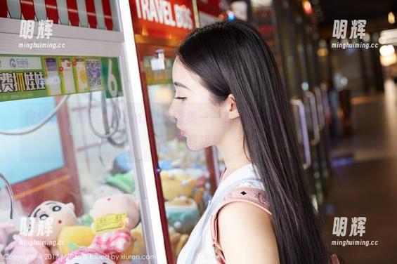 蜜桃社-萌美Moemi 蜜桃社 - 萌美Moemi婚纱图集——打动你心的每一帧,别忘了下载哦!