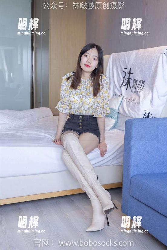 袜啵啵-小淳 袜啵啵 - 小淳的黑皮鞋套图:一双鞋的自我修养与我之间的小秘密。