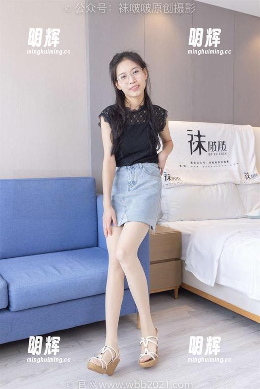 袜啵啵 - 快来围观！小甜豆的短裤全套写真，下载一份让你心跳加速