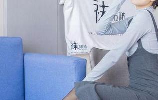 袜啵啵 – 如果泡芙的制服原图能发光，那我估计要被闪瞎眼了！