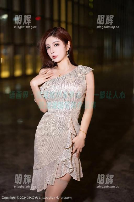 语画界 - 透过婚纱看梦心玥：一部让人心跳加速的写真作品集