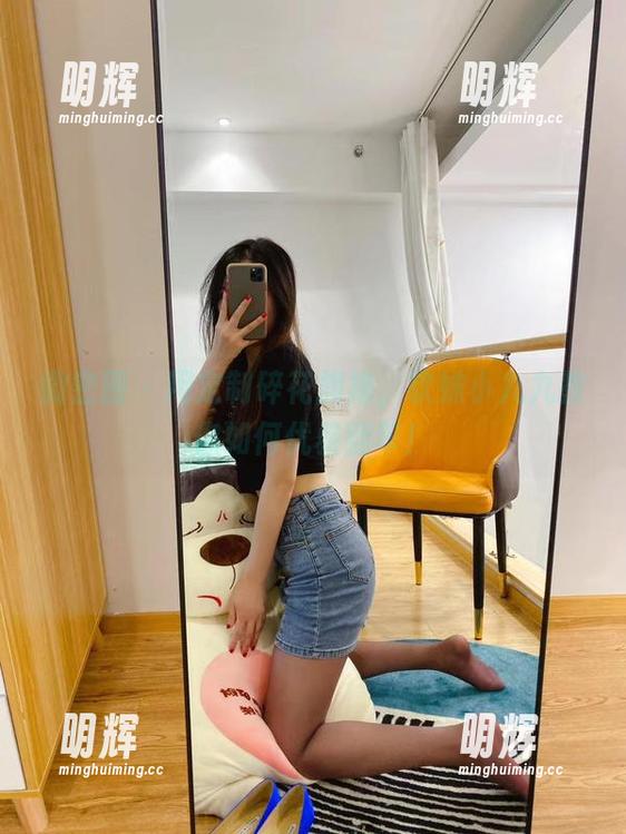 微密圈 - 用定制碎花旗袍，软妹小九九教你如何优雅翻车！
