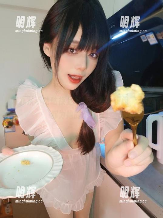 阿九从不咕咕裸足写真：那一瞬间，天空都为她的脚停留！