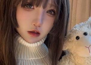 阿薰kaOri的私房宇宙：咎瓦尤斯图包里的梦幻光线