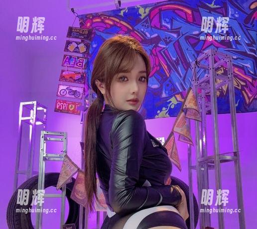 蓝白女仆的热浪袭来，雯妹不讲道理高清写真让你彻底沦陷！